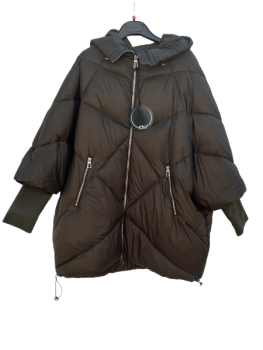 Winterjacke khaki mit Kapuze