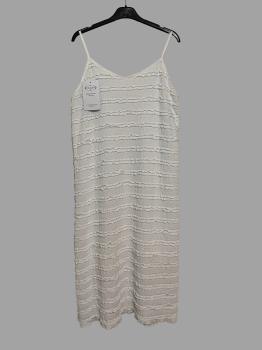 Sommerkleid weiß mit dezenten Rüschen