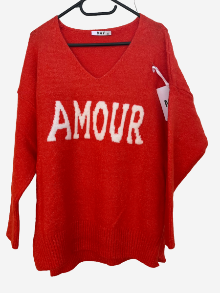 Pulli orange mit weißer Aufschrift AMOUR
