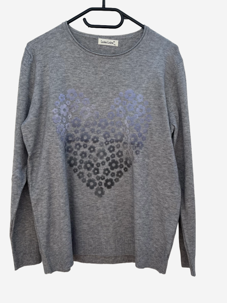 Pulli grau mit Herz Gr. M/L